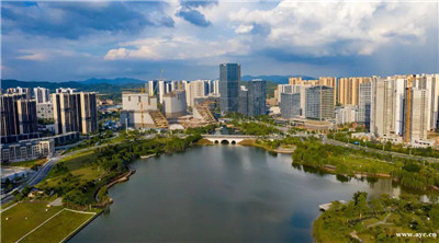 徐汇是上海市的一个行政区,也是上海市五个市辖区之一 徐汇是上海市的一个行政区,也是上海市五个市辖区之一